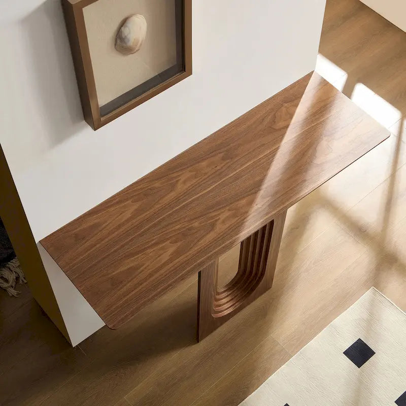 Console étroite moderne avec design Loopback unique