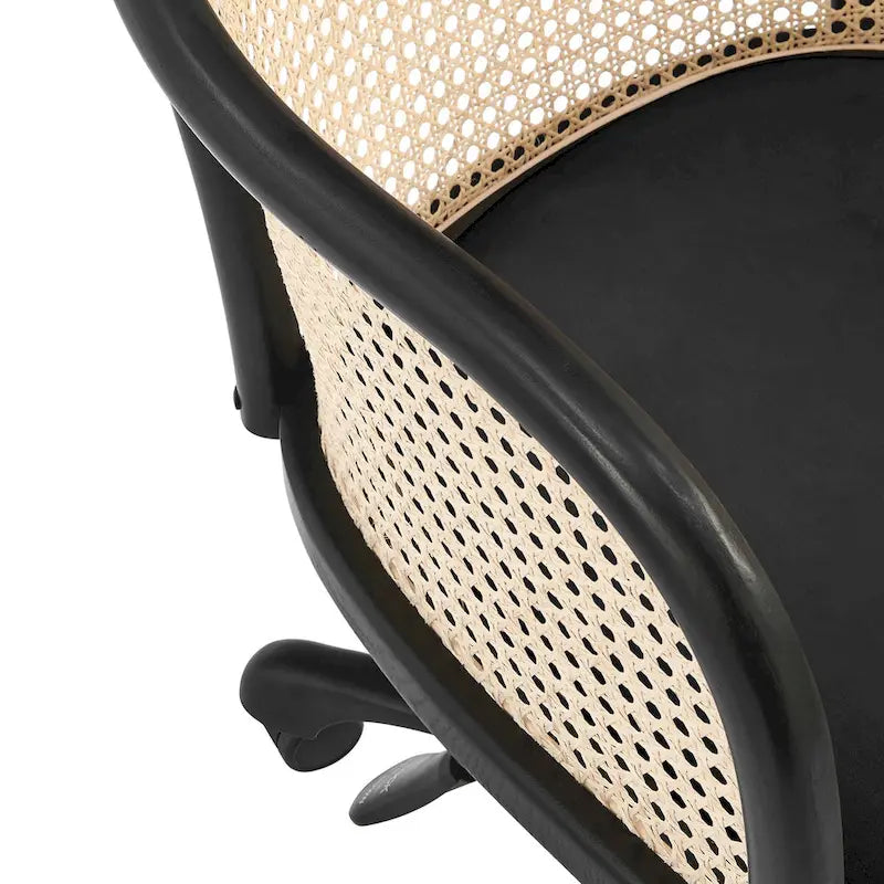 Chaise de bureau noire avec assise en velours noir et piètement noir